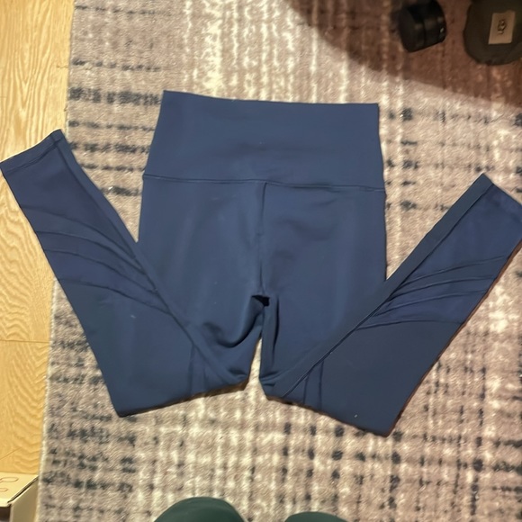 3 Pairs Ivivva leggings - Picture 8 of 15